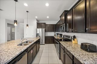 8 Bedroom 6 Bathroom Windsor At Westside 8904Bc - 1