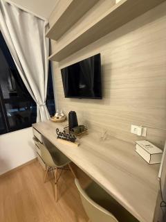 Essenza Manhattan 2 Olive Green Luxury Studio - 3