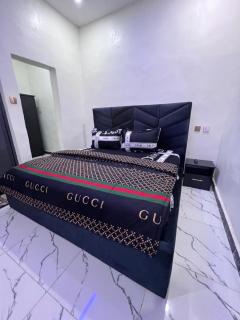 Eagles Hotel and Apartments - 4