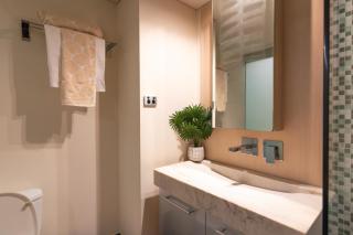 Santorini Vibes- Luxury Perth CBD - 2