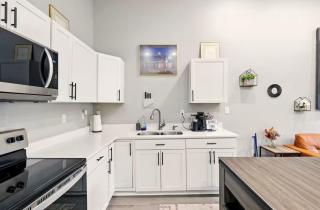 Derby Oasis-Home Away From Home - 4