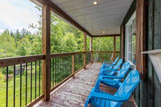Lake Views, Hot Tub, Fireplace and Pool Table - 2
