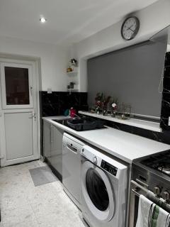 Luxury Holiday Home - Manchester - 2