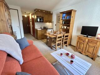 Studio calme avec parking, vue montagnes, Demi-Quartier - FR-1-597-196 - 9