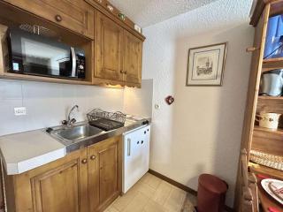 Studio calme avec parking, vue montagnes, Demi-Quartier - FR-1-597-196 - 4