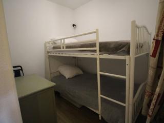 Appartement cosy à Luchon, 4 pers., proche thermes, parking inclus - FR-1-313-246 - 6