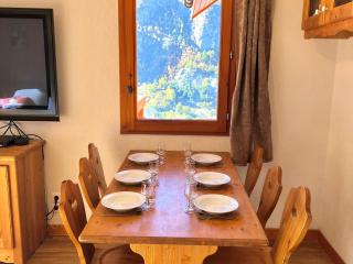 Appartement 3 pièces pour 6 personnes, balcon exposé sud-ouest, parking - FR-1-263-637 - 6