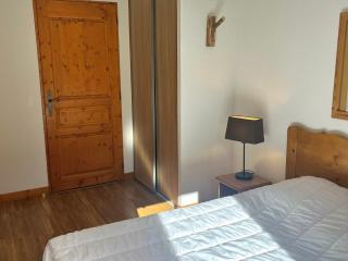 Appartement 3 pièces pour 6 personnes, balcon exposé sud-ouest, parking - FR-1-263-637 - 3