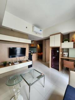 Modern Cozy 2BR Pool View by Navastay Bogor Icon - 0