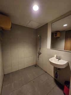 Modern Cozy 2BR Pool View by Navastay Bogor Icon - 2