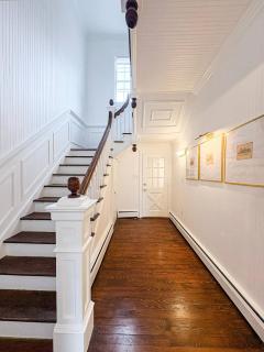 6000sf Luxe Estate Pond|Tennis|Sauna|Hottub|Movie - 2