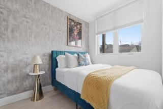 Stylish 2BR Retreat with Patio & Free Parking - 6