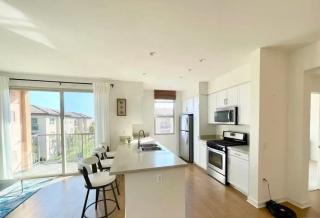 Stylish 2BR Foothill Escape in Irvine - 6