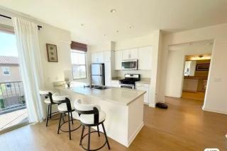 Stylish 2BR Foothill Escape in Irvine - 3