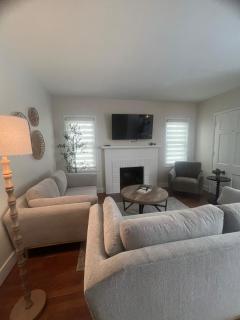 Hickory Haven - Heart of Omaha - 9