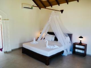 Happy Man Village - 1