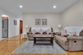 3BR • Pet Friendly + Fireplace • Near Caesars - 9