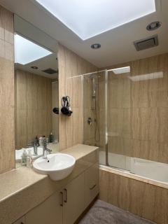 A cozy share room in Springvale - 4