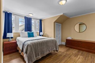 Midstream Executive 2BR Wi-Fi Parking - 7