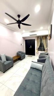 Guest House Taman Universiti 3 bedroom - 3