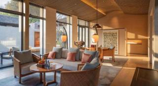 AHN LUH Zhu Jia Jiao - 1