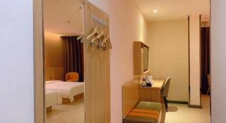7 Days Premium Lintao City Golden Street Shopping Plaza Branch - 7