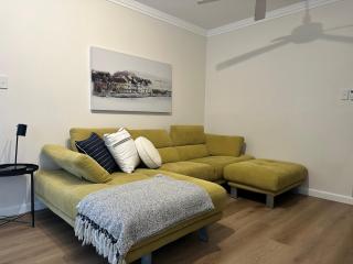 Harbour Views Walk to Surf Harbour Beaches & Wharf - 2