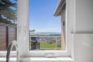 Bay View Bungalow - 9