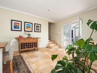 Sunny Thesen Islands Cottage - 6