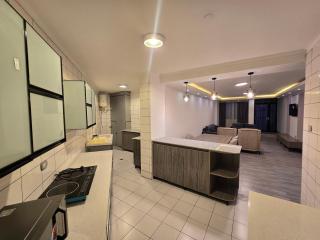 Hammer Luxury Guesthouse - 7