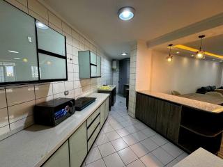 Hammer Luxury Guesthouse - 9