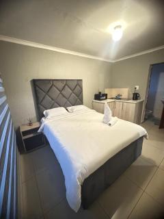 The Light Guest House - 6