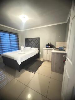 The Light Guest House - 8