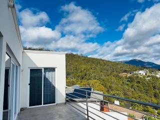 Stunning sandy bay retreat - 5