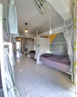 U2 & i-smile Hostel - 9