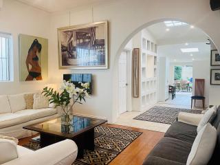 Beautiful Bondi Beach Holiday House - 0
