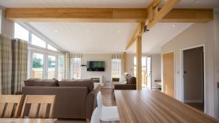 Primrose 2 bed-No Pets-Daisy - 7