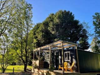 Tiny Haven Taupō- 10 mins from town centre- second accommodation on site our working homestead - 2