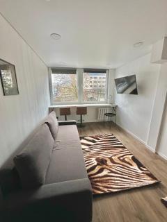 Комфортная современная студия в центре - 0