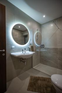 St Julians Luxe Retreat 3Bed 2Bath Apartment - 4