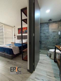 Epic Suite 513 Deluxe Airport 6P 2Room - 1