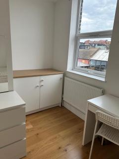 A spacious en-suite room - Londra - 4