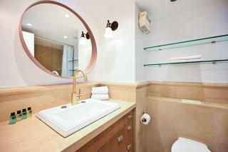 Luxury Sea View Studio with Pool Inside Orchid Hotel - By Vacay - 3