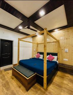 Naini Hill View Boho - 7