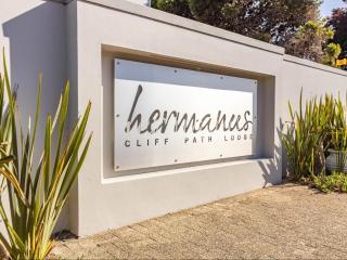 Hermanus Cliff Path Lodge - No Load-shedding - 9