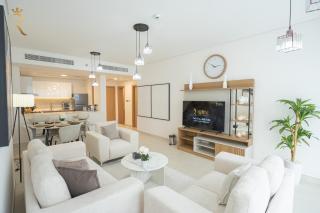 Elegant 1BR Getaway in Al Reem Island Living - 2