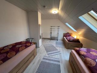 Ferienparadies Volkach 2 Zimmern DG 80m 2 - 8