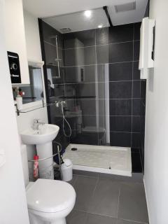 Studio place Victor Hugo - La Celle-sous-Gouzon - 5