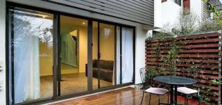 Spacious Family Townhouse near Kingston & Manuka - 1