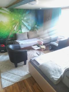 Ferienwohnung Sleeps 6 with Whirlpool - 7